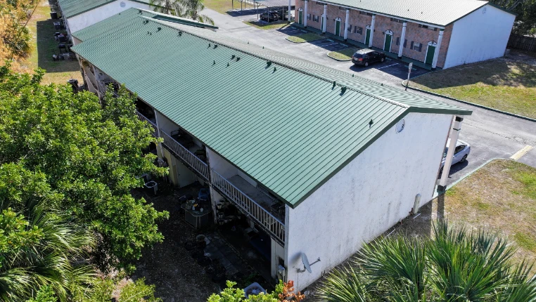 metal roof installation in Melbourne